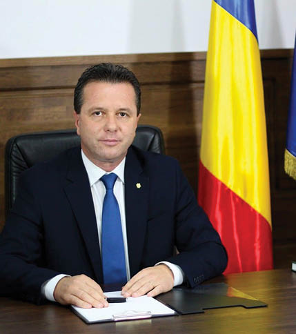 UN PRIMAR DE NOTA 10 (I) UN PRIMAR DE NOTA 10 (I)