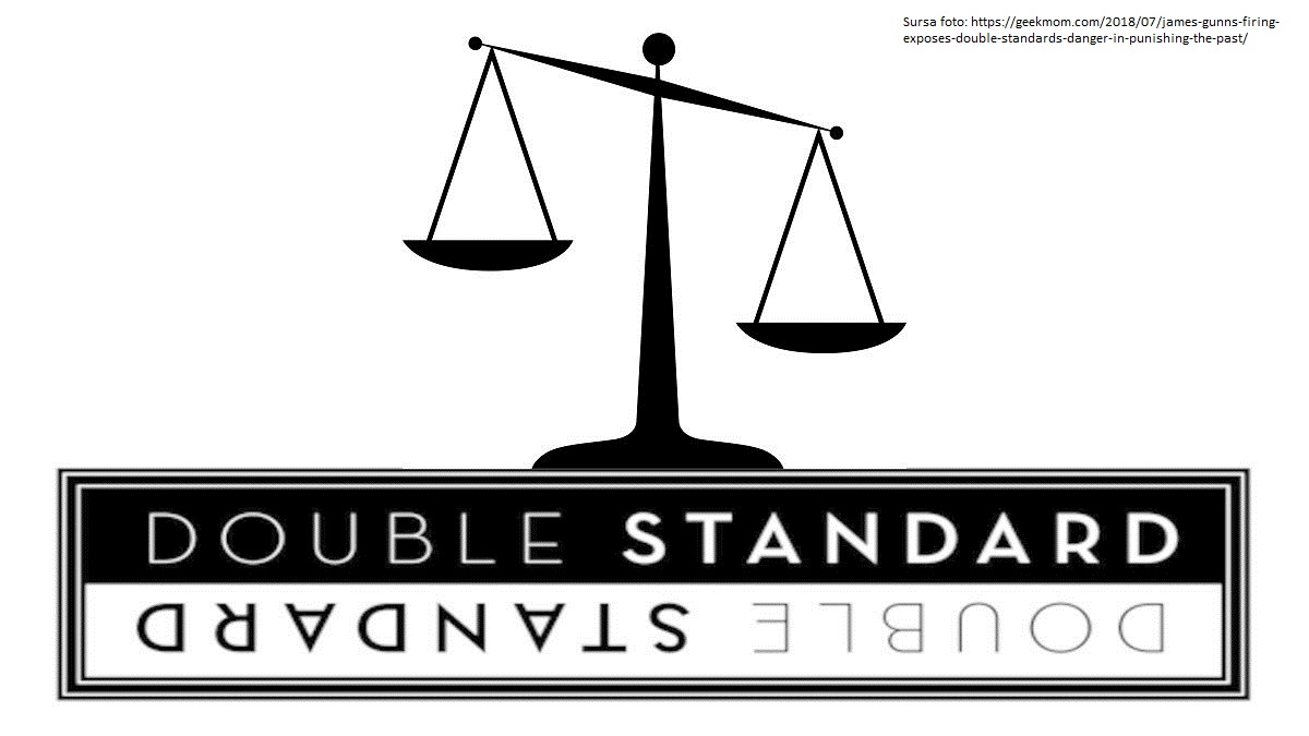 Dublul standard, în defilare sub Arcul de Triumf (I) Dublul standard, în defilare sub Arcul de Triumf (I)
